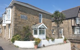 Bay Lodge